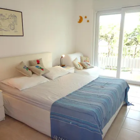 Lejlighed Renovated With Sea View Terrace