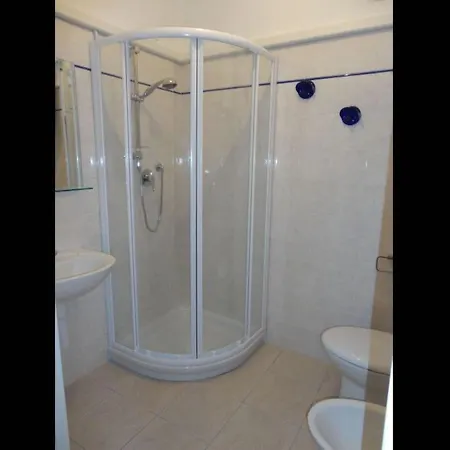 Renovated With Sea View Terrace * 圣玛格丽塔波尔勒港
